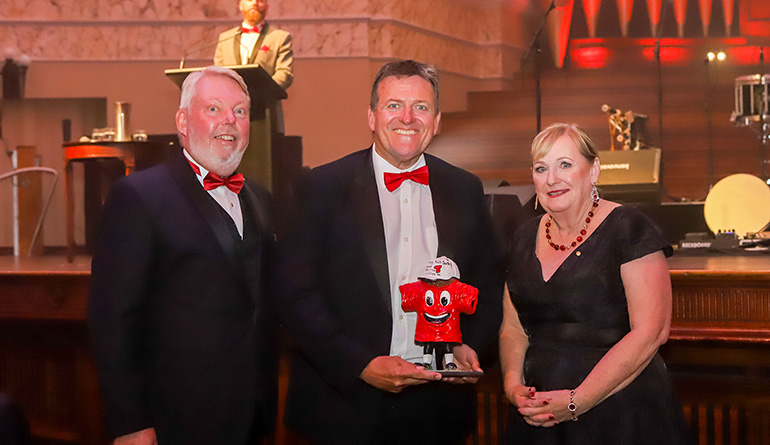 Rod Caldwell receives 2023 Morky Award, presented by Bruce Morcombe and Denise Morcombe 