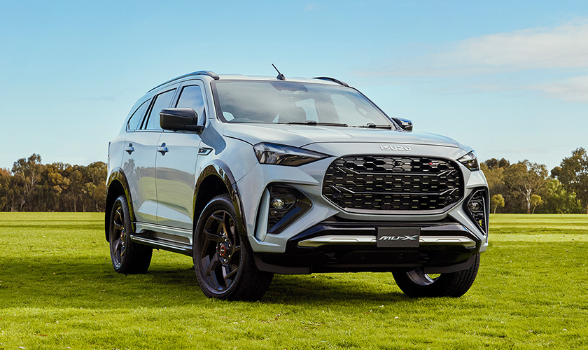 Watch the Isuzu MU-X in action