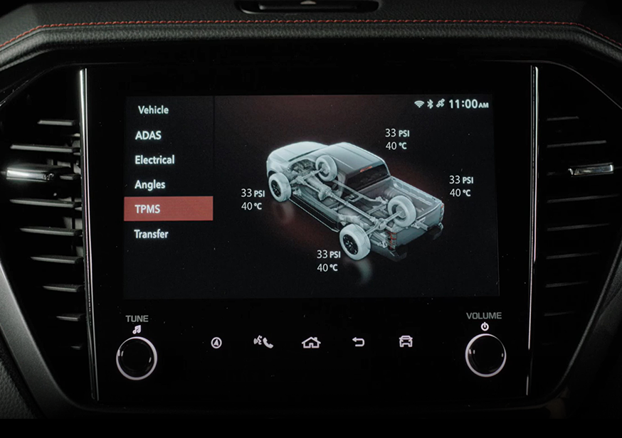 D-MAX X-TERRAIN tyre pressure monitoring system display